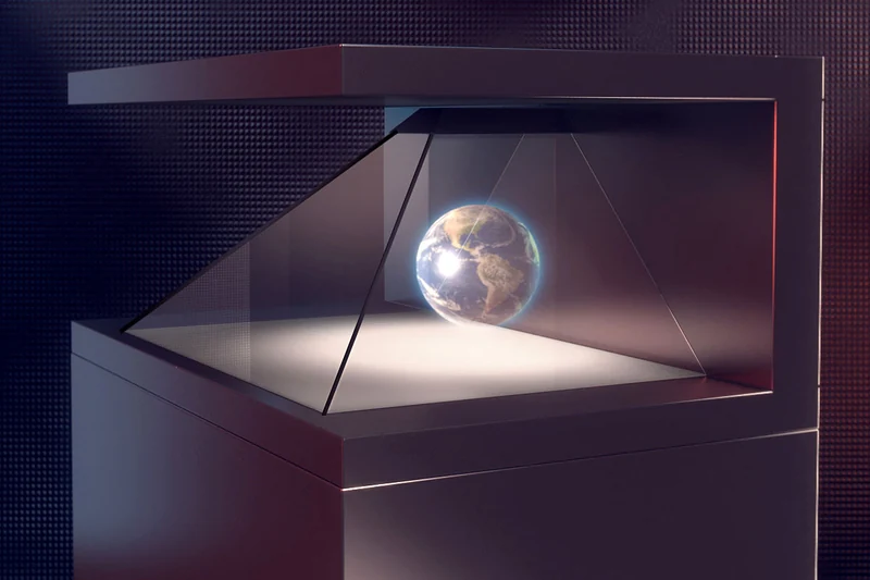 DREAMOC XL holographic display