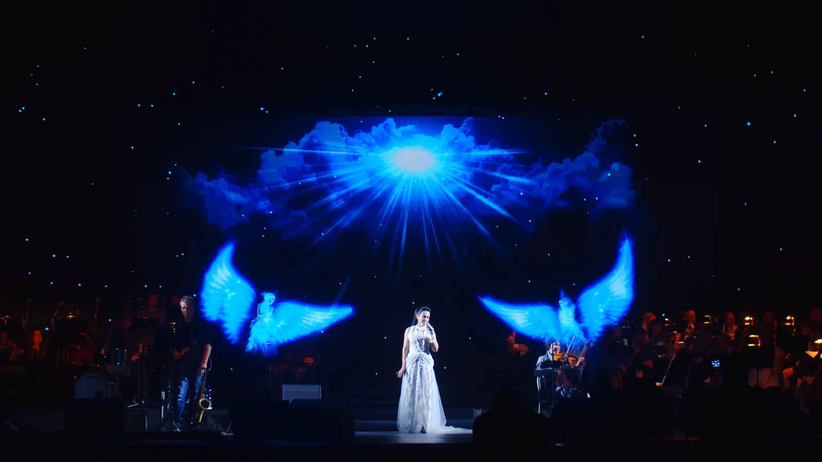 Wide view of the holographic gala concert stage — Lucie Bílá Christmas gala concert, SCREENRENTAL.EU